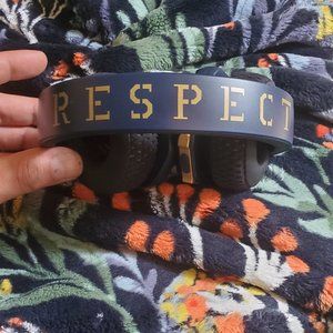 jbl under armor train rock headphones